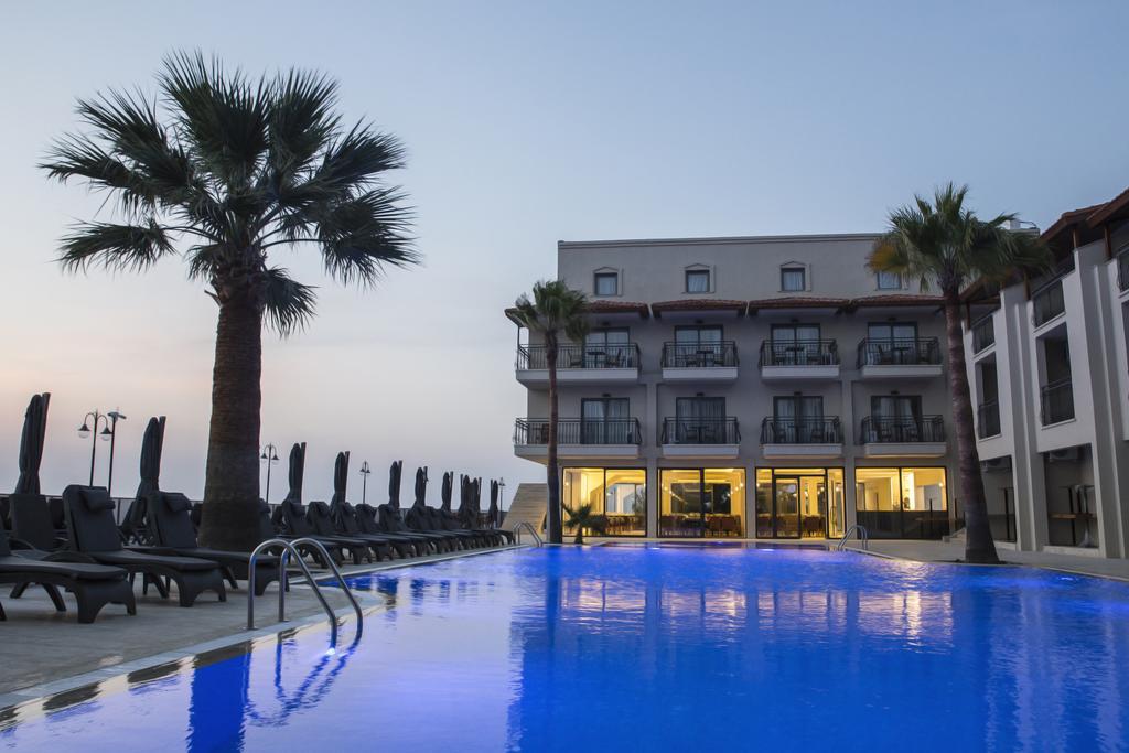 Palmera Hotel Kusadasi Exterior photo